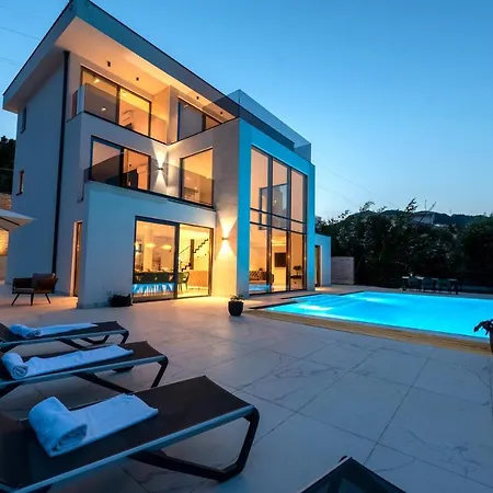 Naya With Heated Pool And Hot Tub Villa Veprinac