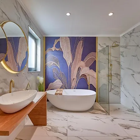 Naya With Heated Pool And Hot Tub Villa Veprinac