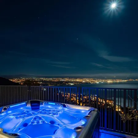 Naya With Heated Pool And Hot Tub Villa