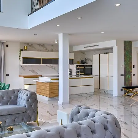 Villa Naya With Heated Pool And Hot Tub