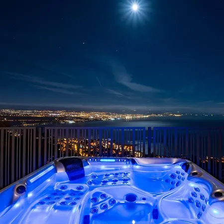 Naya With Heated Pool And Hot Tub Villa *