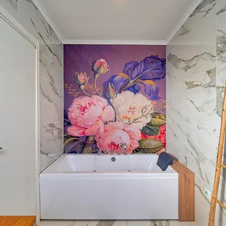 Villa Naya With Heated Pool And Hot Tub Veprinac